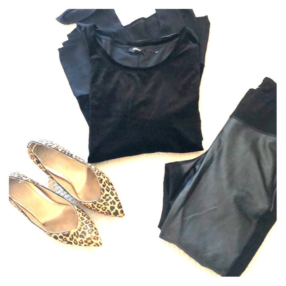 Cupio Woman’s black Velvet blouse